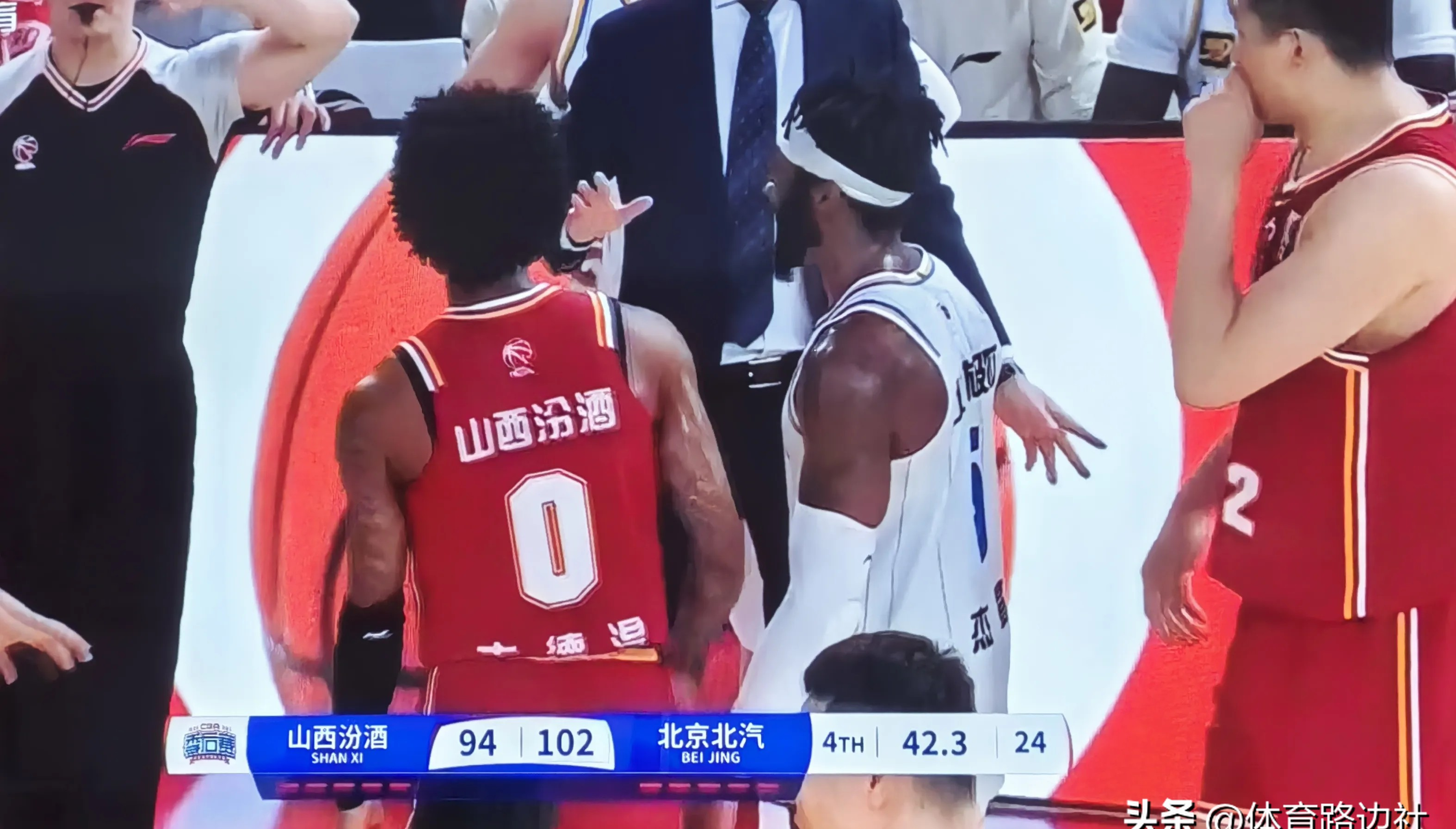 关于训练课后突围战来临,北京首钢围绕NBA总决赛伤情更新,气氛紧张,身体对抗强度拉满的信息 关于训练课后突围战来临,北京首钢围绕NBA总决赛伤情更新,气氛紧张,身体对抗强度拉满的信息