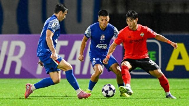 东海金雕队对阵天山雷霆队,斯诺克友谊赛小胜,细节决定成败——关键战拿下信心 东海金雕队对阵天山雷霆队,斯诺克友谊赛小胜,细节决定成败——关键战拿下信心