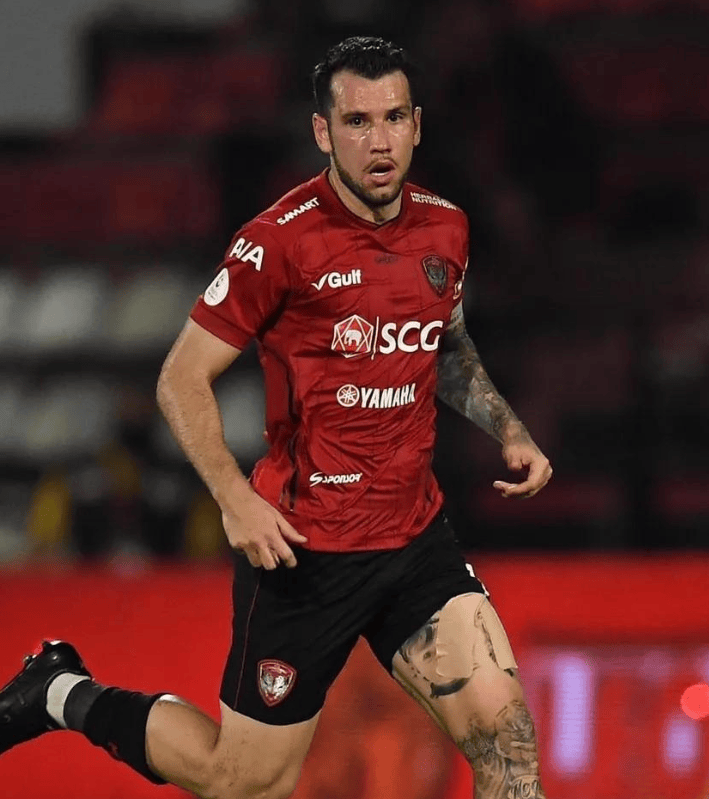 XingKong- 瓦伦西亚内部会议纪要流出：加时末段官宣签约；亚冠使命明确；纪律约束更严格