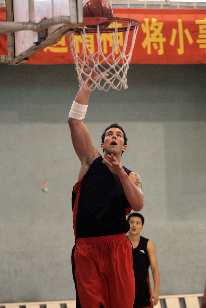  西亚卡姆东决表现 